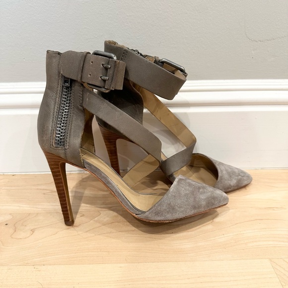 Joe's Jeans Gray Heels - Size 6.5 - Picture 3 of 9